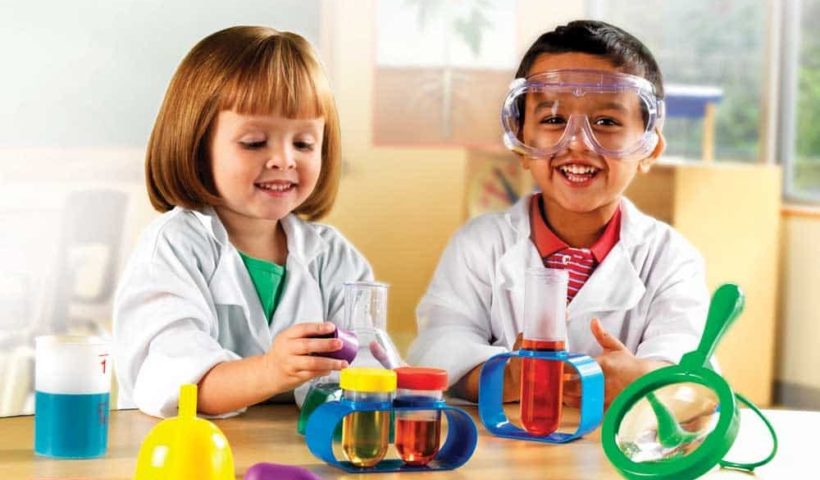 kids-science-class