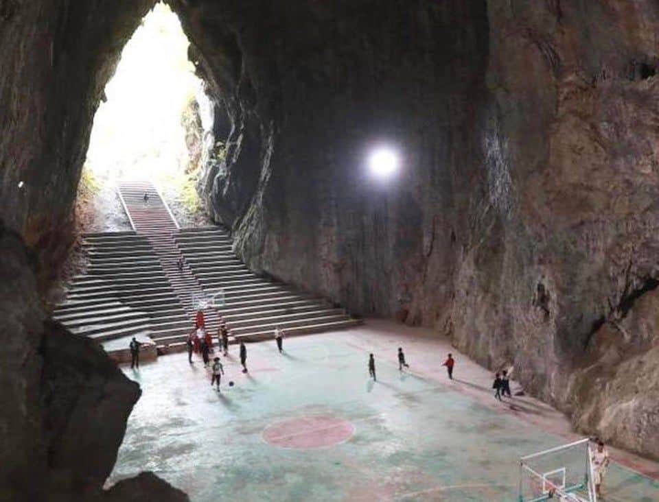 Juukan Gorge caves